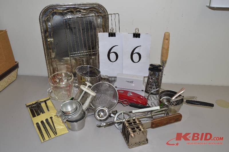 lot 66 image: Kitchen utensils