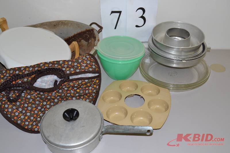 lot 73 image: Kitchen Misc