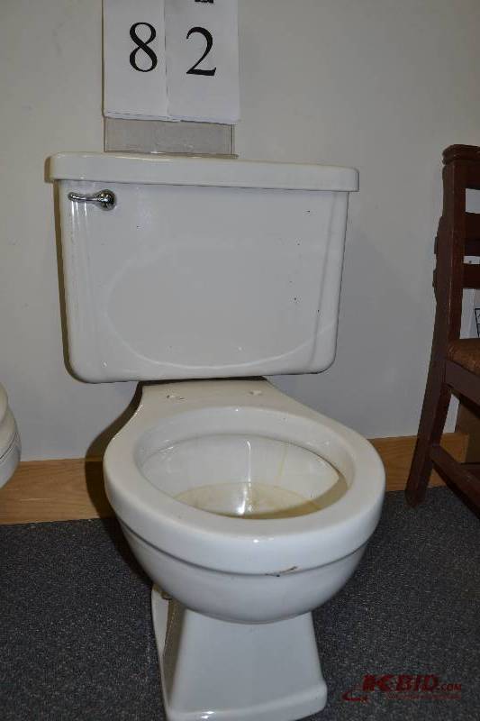 lot 82 image: Toilet