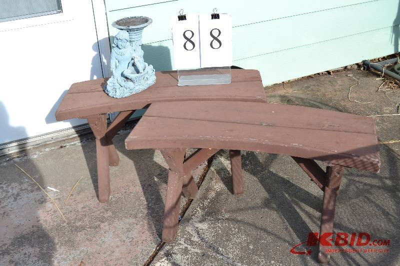 lot 88 image: Benchs