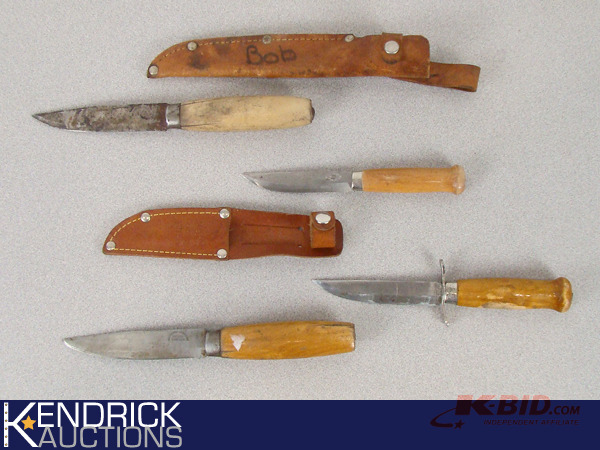 lot 13 image: 4 Mora Brand Knives