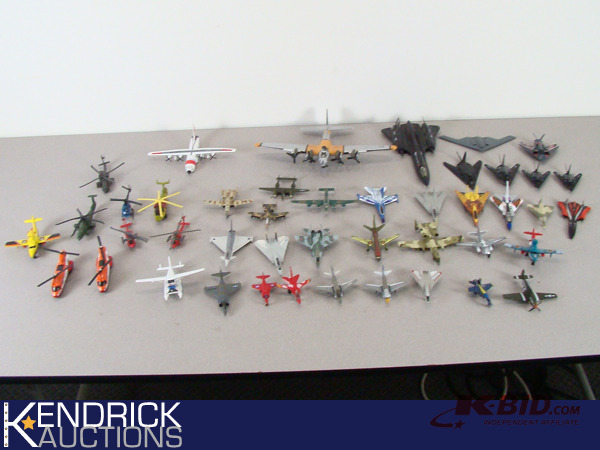 lot 80 image: Lot of Vintage Die Cast Planes, Jets, and Helicopters