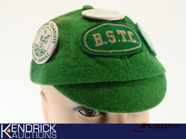 lot 92 image: Vintage 1950s Bemidji State Wool Homecoming Beanie and Buttons