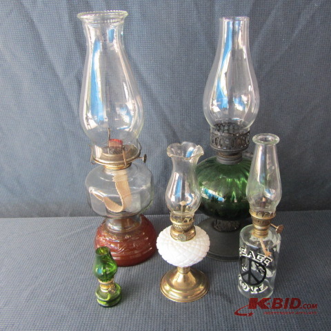 lot 24 image: Kerosene Lamps