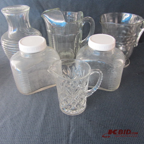 lot 26 image: Vintage Kitchen Glass