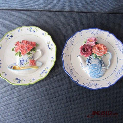 lot 31 image: Flower Wall Plaques