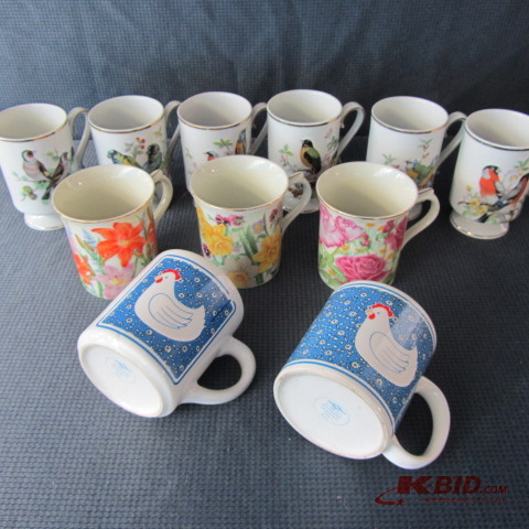 lot 41 image: Lenox, Royal Crown Mugs