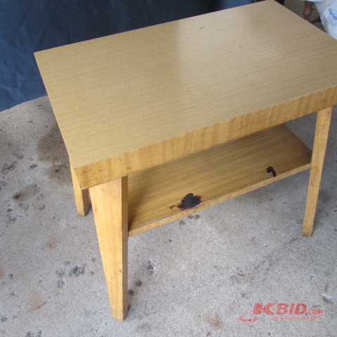 lot 12 image: Blond Oak End Table