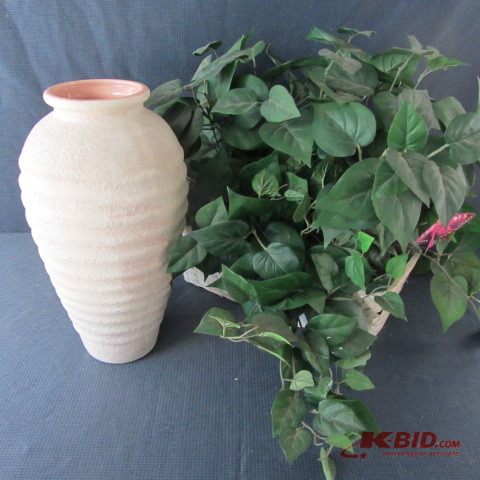 lot 74 image: Haeger Vase, Basket Greens