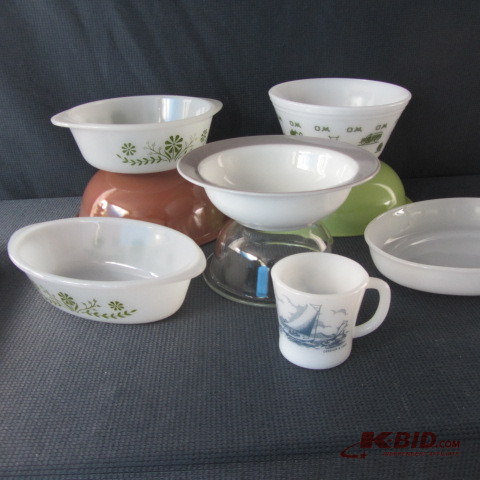 lot 86 image: Pyrex, Glas-Bake