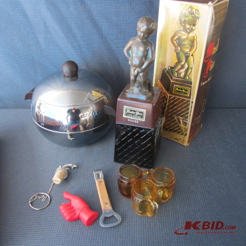 lot 94 image: Ice Bucket, Liquor Dispenser