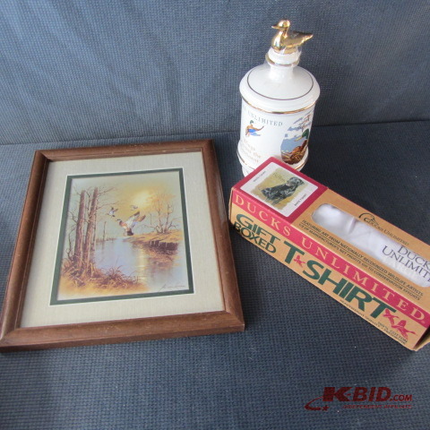 lot 104 image: Ducks Unlimited Gifts
