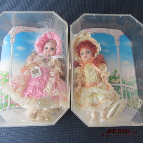 lot 109 image: Doll Princesses