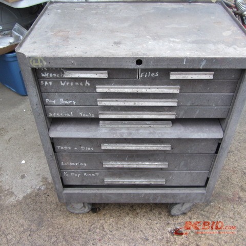 lot 152 image: Machinist Tool Cabinet