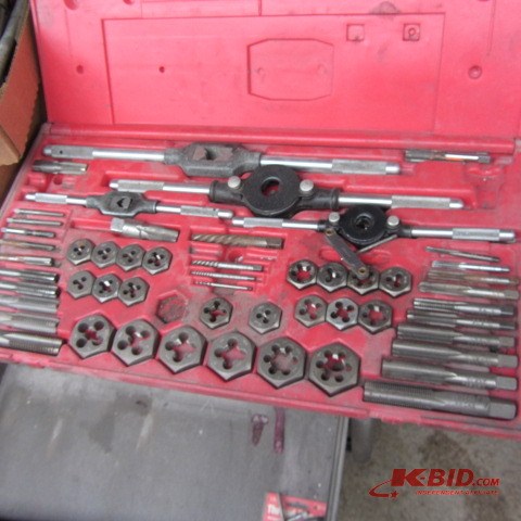 lot 156 image: Large Tap & Die, Easy Outs