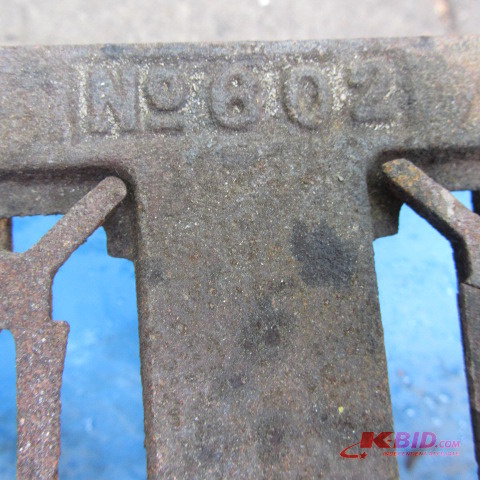 lot 190 image: Griswold LP Hot Plate