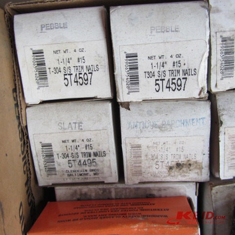 lot 191 image: Stainless Trim Nails