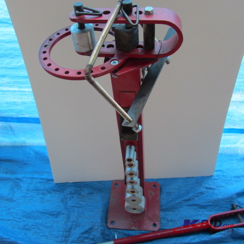 lot 201 image: Clark Metal Bender