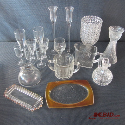 lot 217 image: Vintage Kitchen Glass
