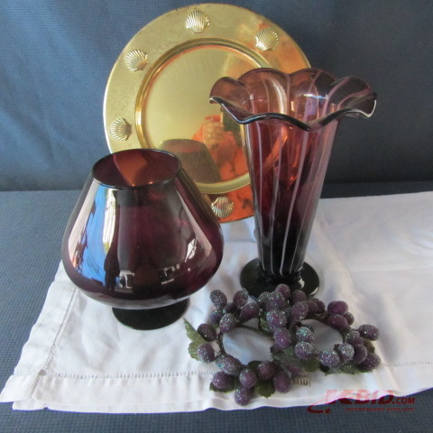 lot 234 image: Amethyst Glass, Gold Tray