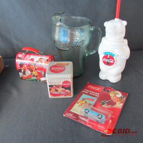 lot 242 image: Coca Cola Collectibles