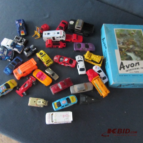 lot 273 image: Toy Cars, Trucks, Hot Wheels