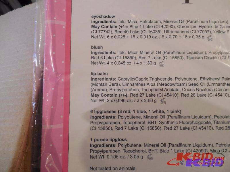 lot 44 image: NEW - Makeup Kit Sophia Sienna Lot of 6