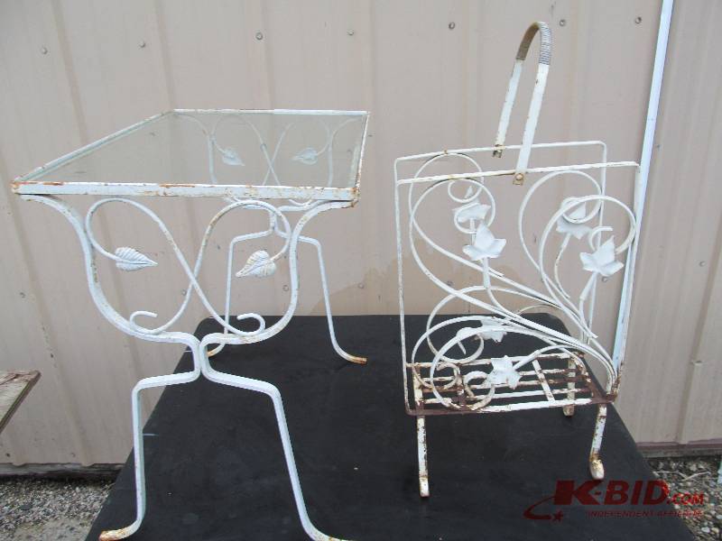 Metal Glass tableMagazine rack