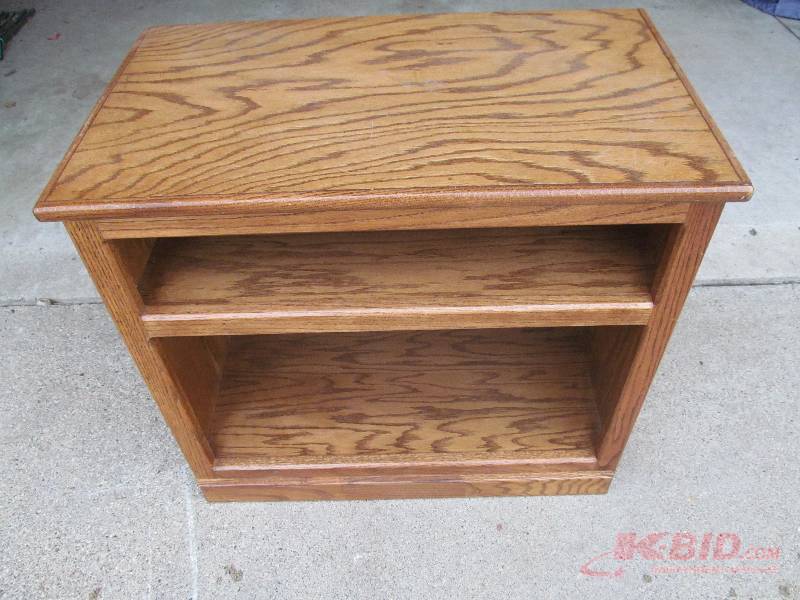 Oak end table