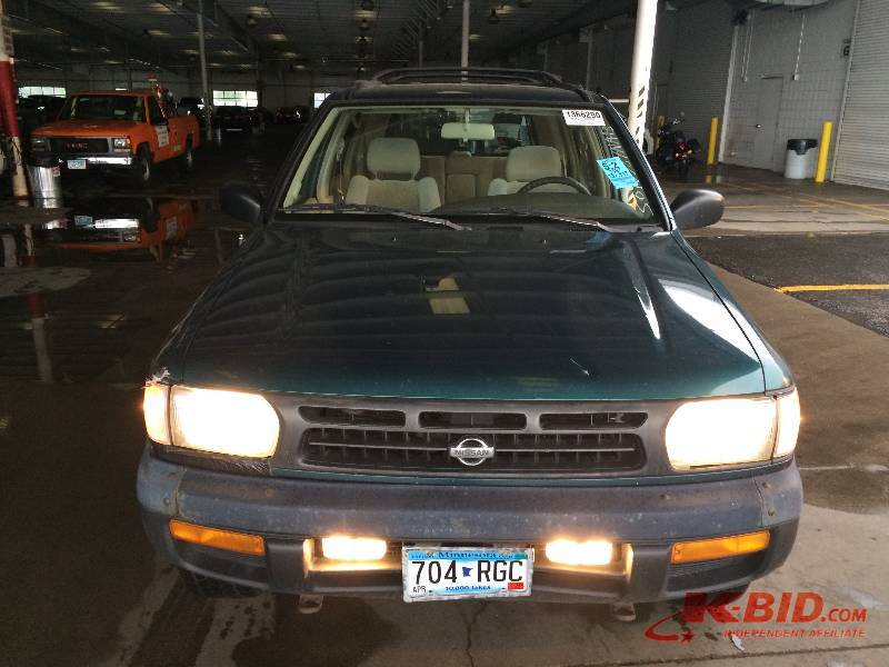 1997 Nissan Pathfinder SE