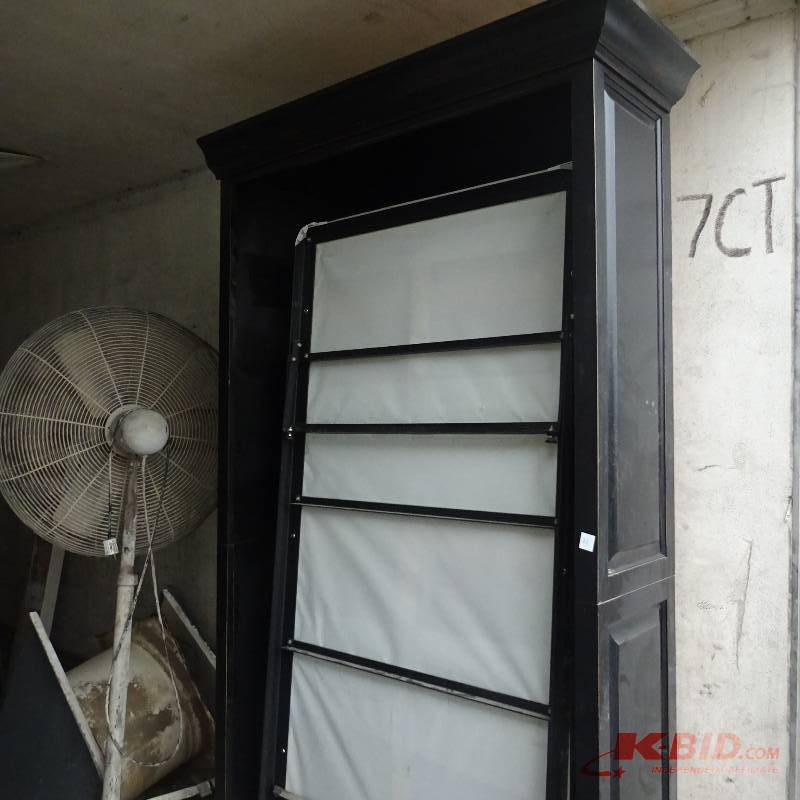 Murphy bed. Free standing