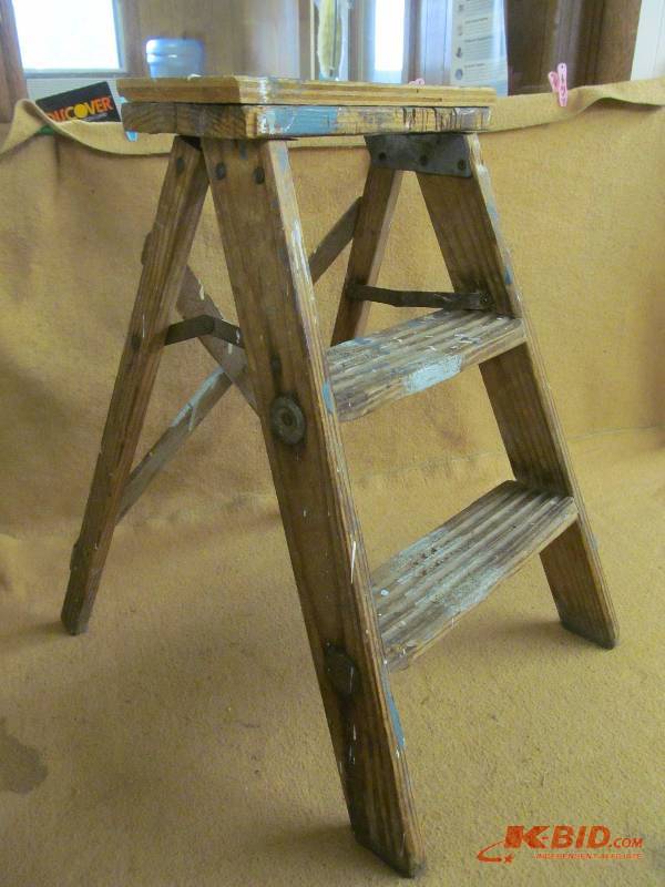 Step Ladder