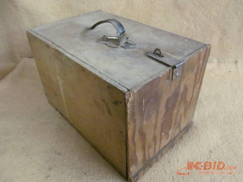 Storage box