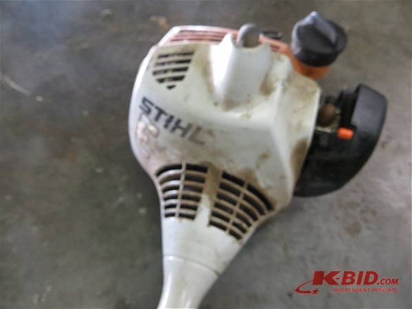 lot 8 image: Stihl Weed Whip