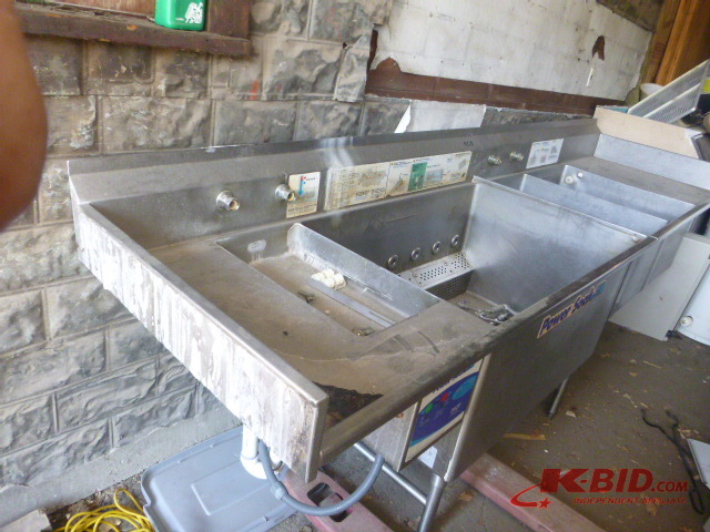 Power Soak System Sink with Sprayer