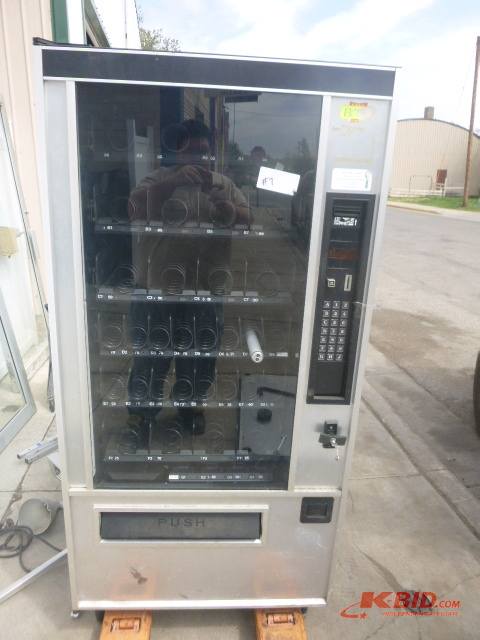Glassfront Merchandiser Vending Machine