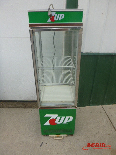 7-Up Beverage Cooler