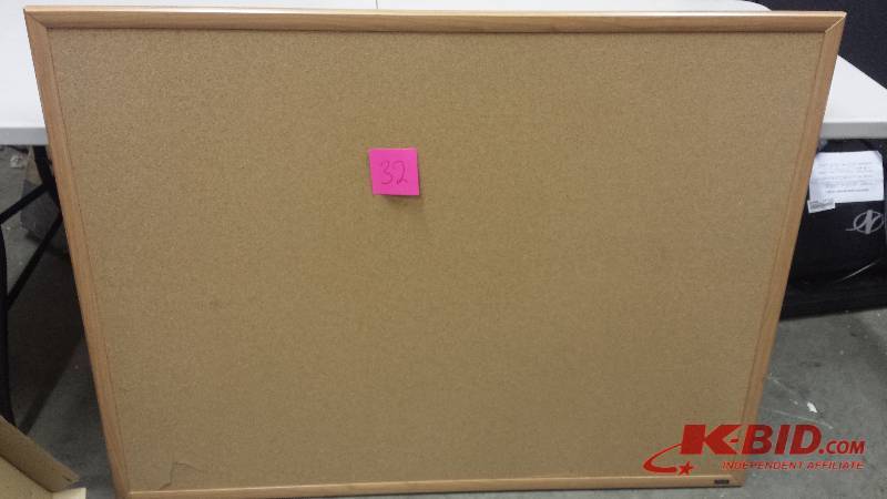 Quartet Cork Bulletin Board, 48 x 36, Natural Oak Frame