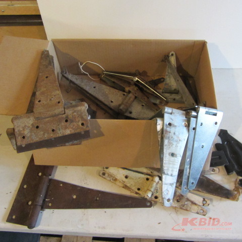 Strap Hinges