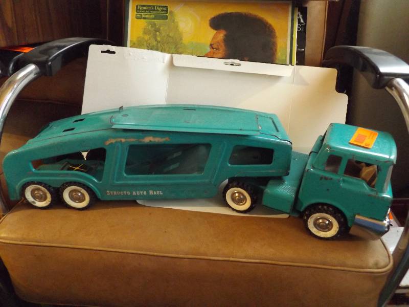 Vintage Structo Auto Hauler