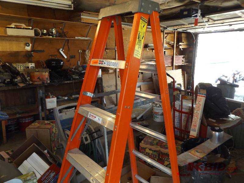 6 Keller Fiberglass Step Ladder