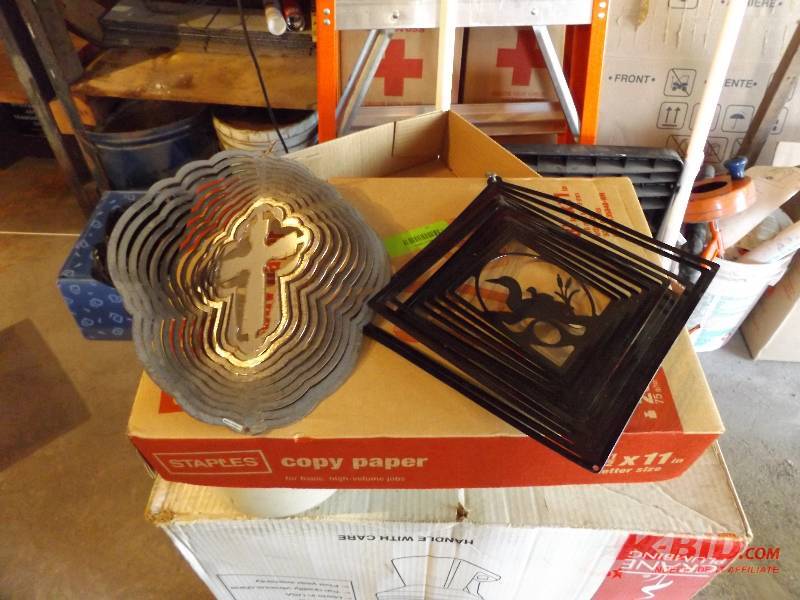 2 Metal Wind Spinners