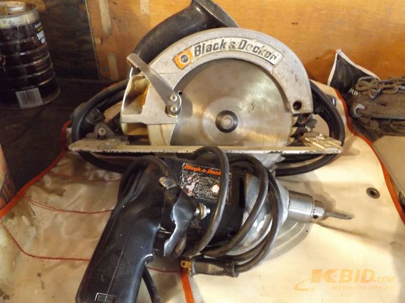 Sold at Auction: Black & Decker Circular Saw