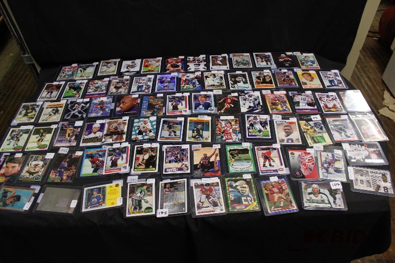 100 Assorted Sports Cards