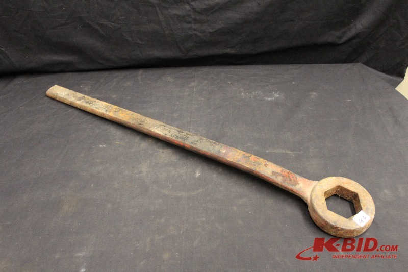 Giant Wrench