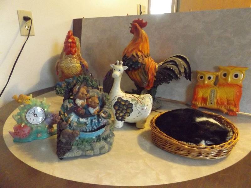 Lot of Decorative Items