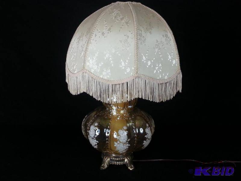 lot 2 image: Gorgeous Blown Glass Amber Double Lamp (Fenton)