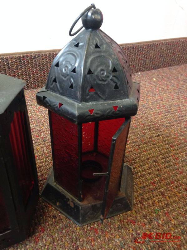 lot 15 image: Lot of (4) candle holder lanterns....