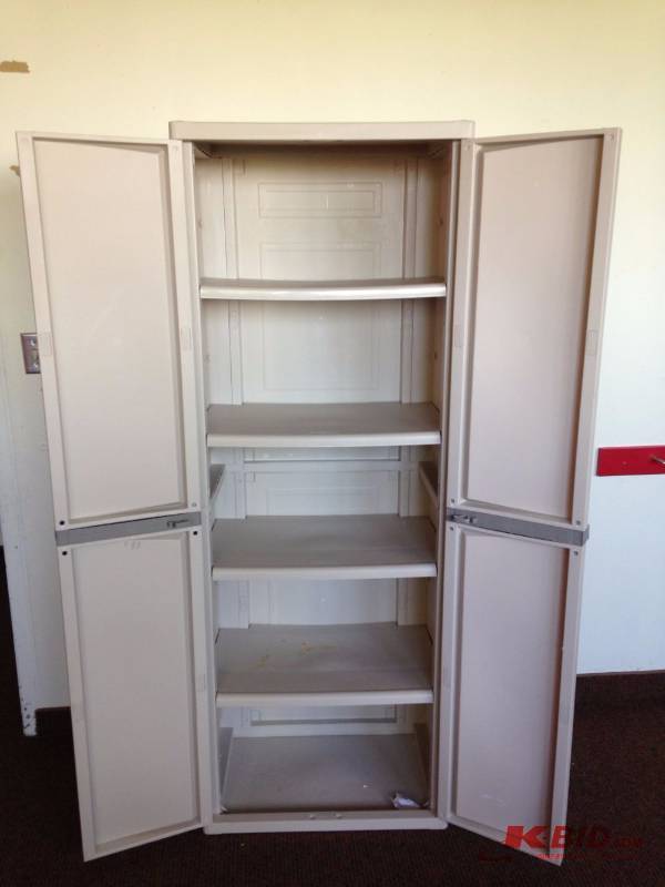 lot 51 image: Steraliite plastic storage cabinet. Adjustabl...