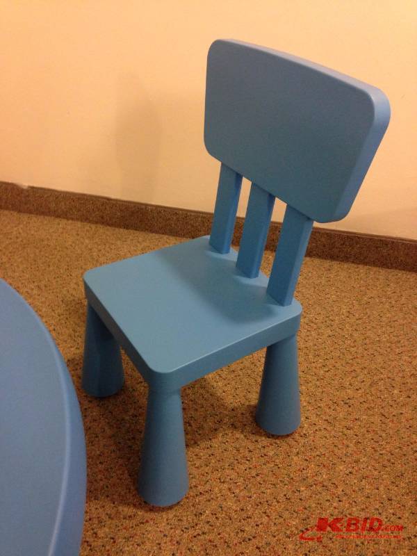 lot 82 image: IKEA blue plastic childrens table and 4 chair...